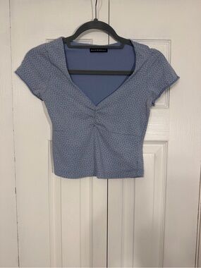 Brandy Melville Floral Print V-Neck Crop Top Blue One Size